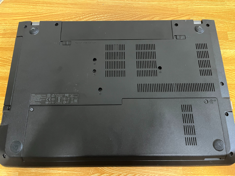 Lenovo ThinkPad E570 動画
